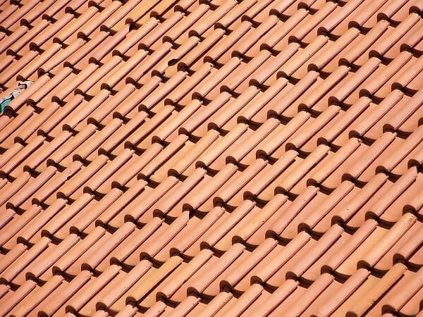 vypocet-sklonu-strechy-vzorec-krytina-skridla-detail